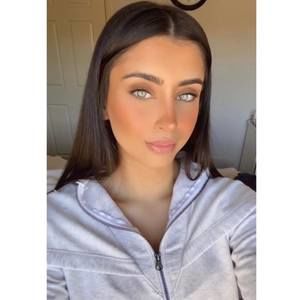 Meet your Posher, Annalise